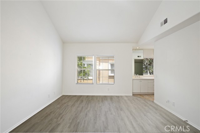 MLS #DW25132568 image #16