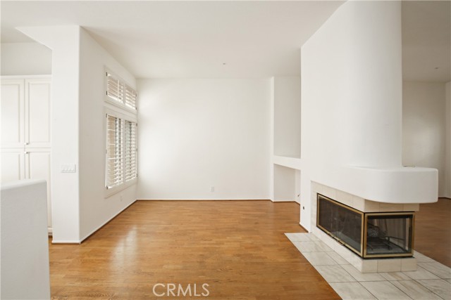 MLS #DW25132568 image #8