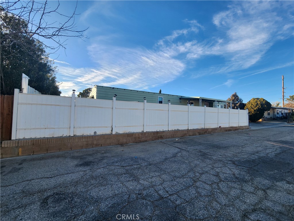 MLS #DW25132580 image #1