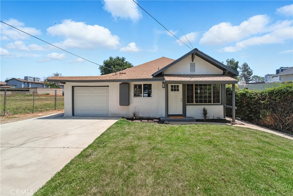 MLS #DW25132802 image #0