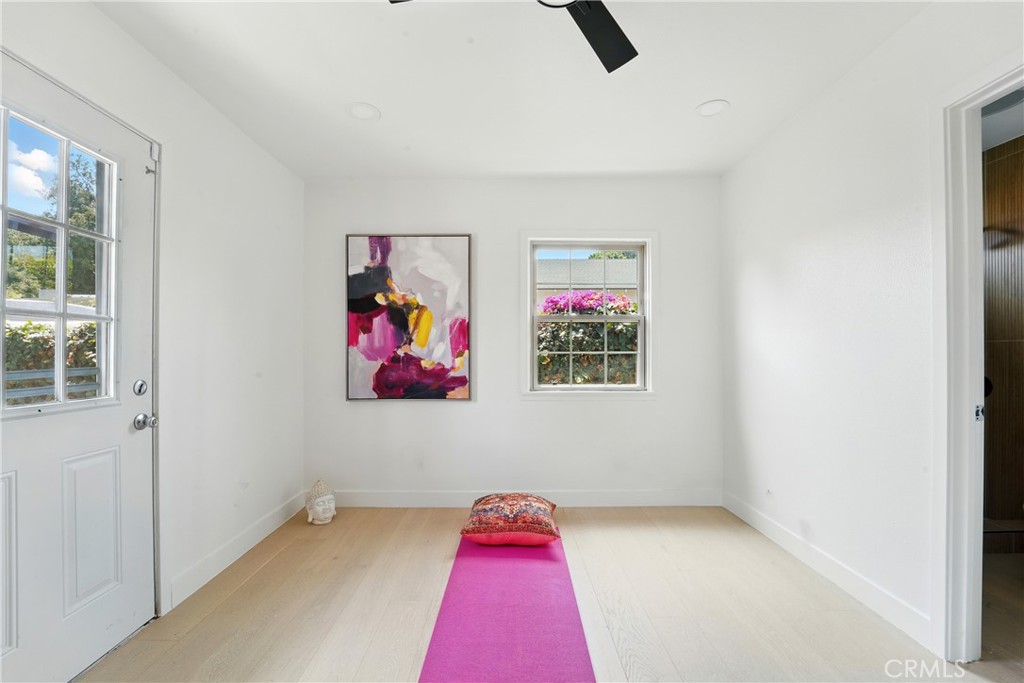 MLS #DW25132802 image #19