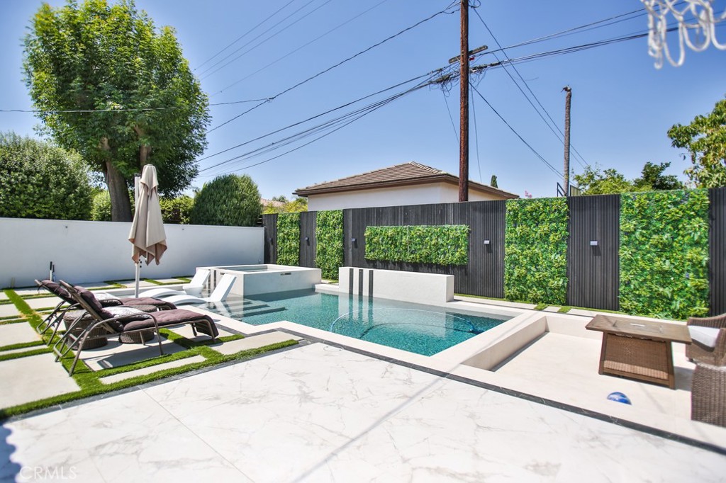 MLS #DW25137120 image #33