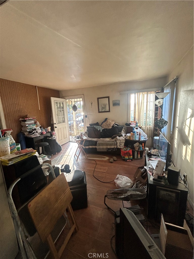 MLS #DW25138048 image #1