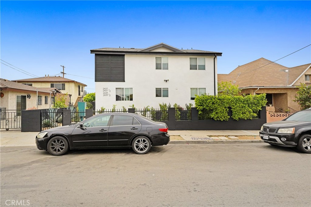 MLS #DW25139010 image #1