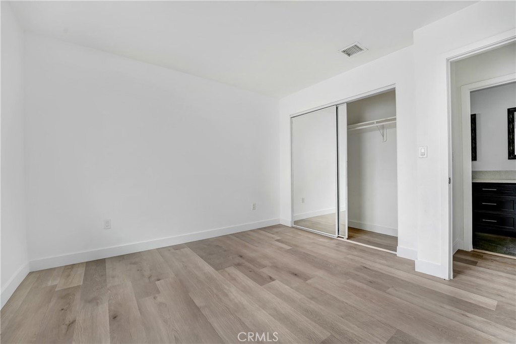 MLS #DW25139010 image #5