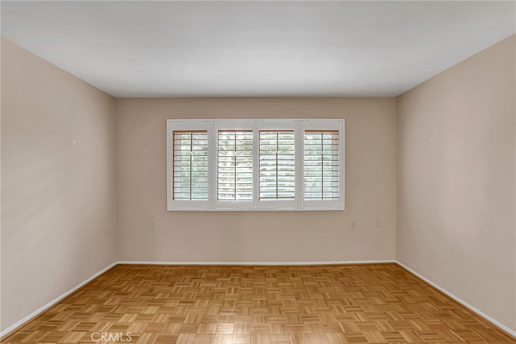 MLS #DW25142389 image #11