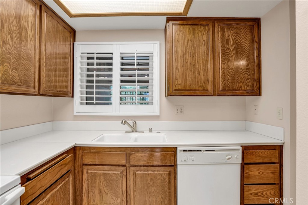 MLS #DW25142389 image #25