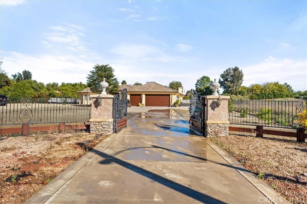 MLS #DW25145928 image #1