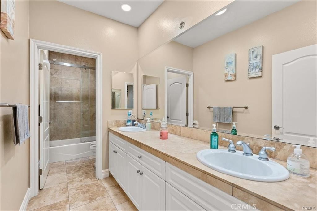 MLS #DW25145928 image #10