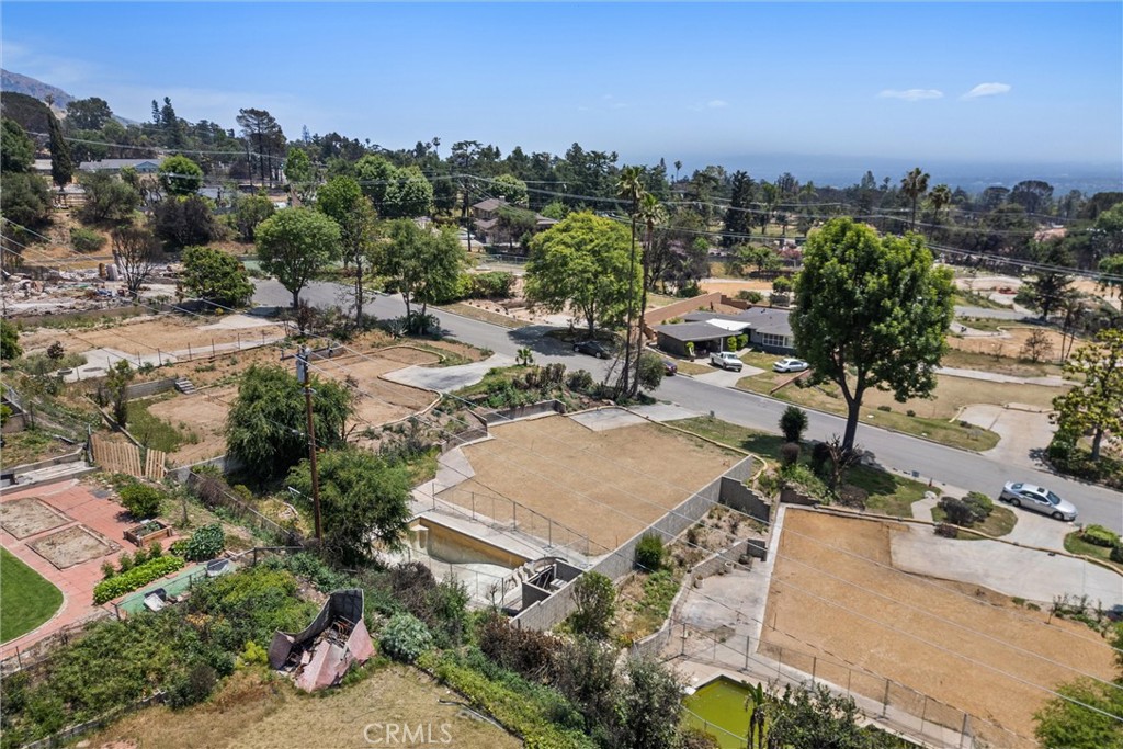 MLS #DW25161293 image #5