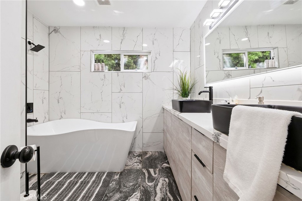 MLS #DW25163013 image #20