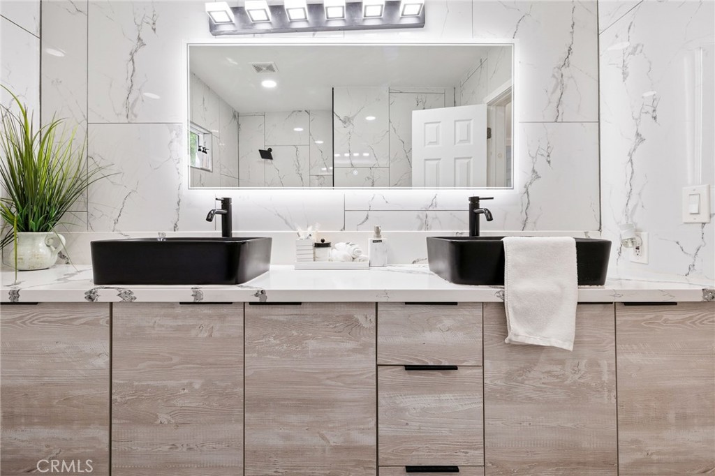 MLS #DW25163013 image #21