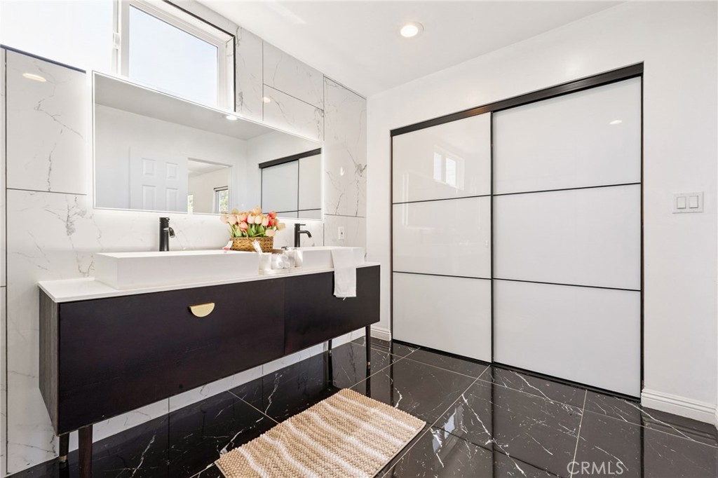 MLS #DW25163013 image #40