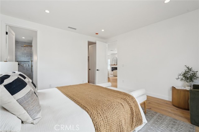 MLS #DW25163709 image #17