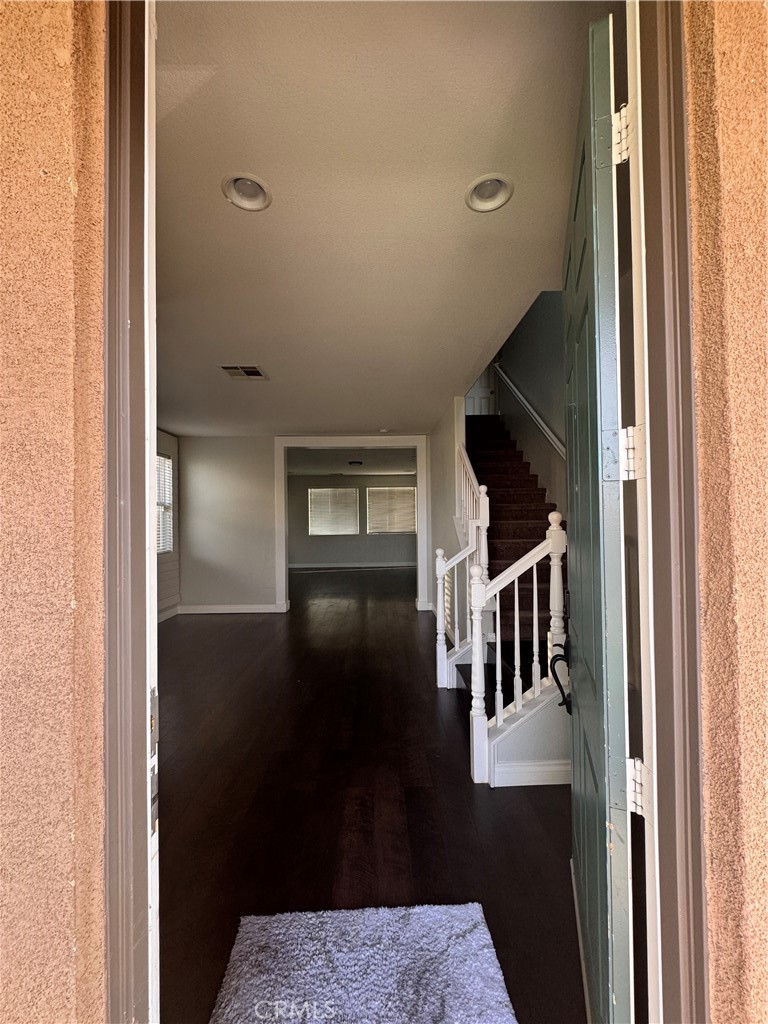 MLS #DW25164162 image #2