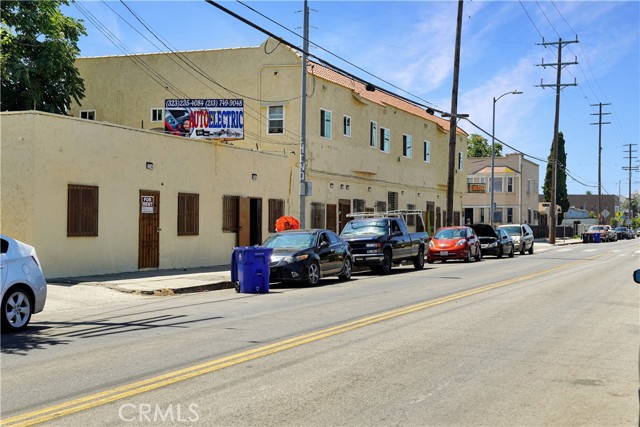 MLS #DW25170345 image #1