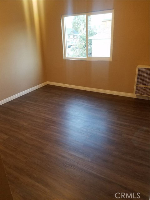 MLS #DW25170345 image #9