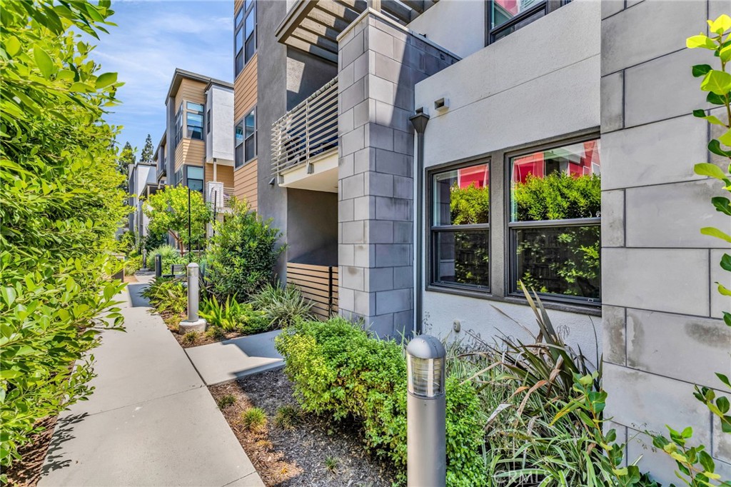 MLS #DW25175986 image #32