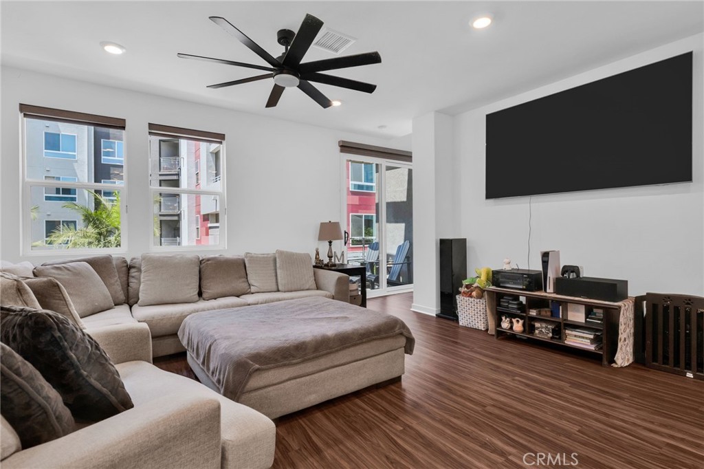 MLS #DW25175986 image #7