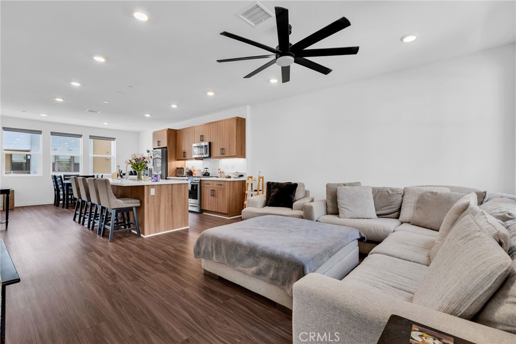 MLS #DW25175986 image #8