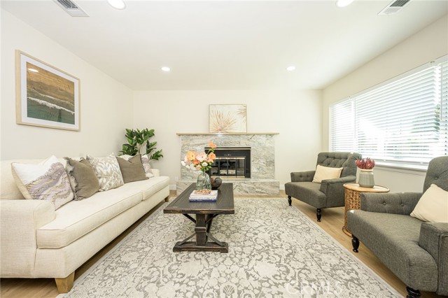 MLS #DW25179451 image #6