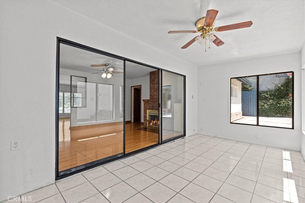 MLS #DW25180215 image #17