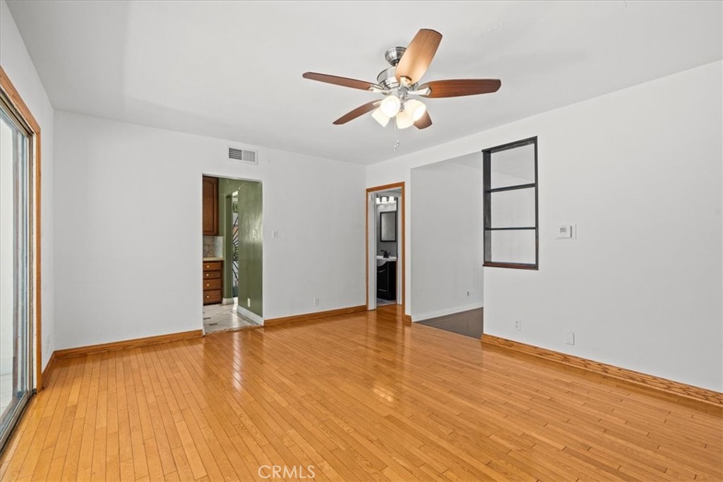 MLS #DW25180215 image #33