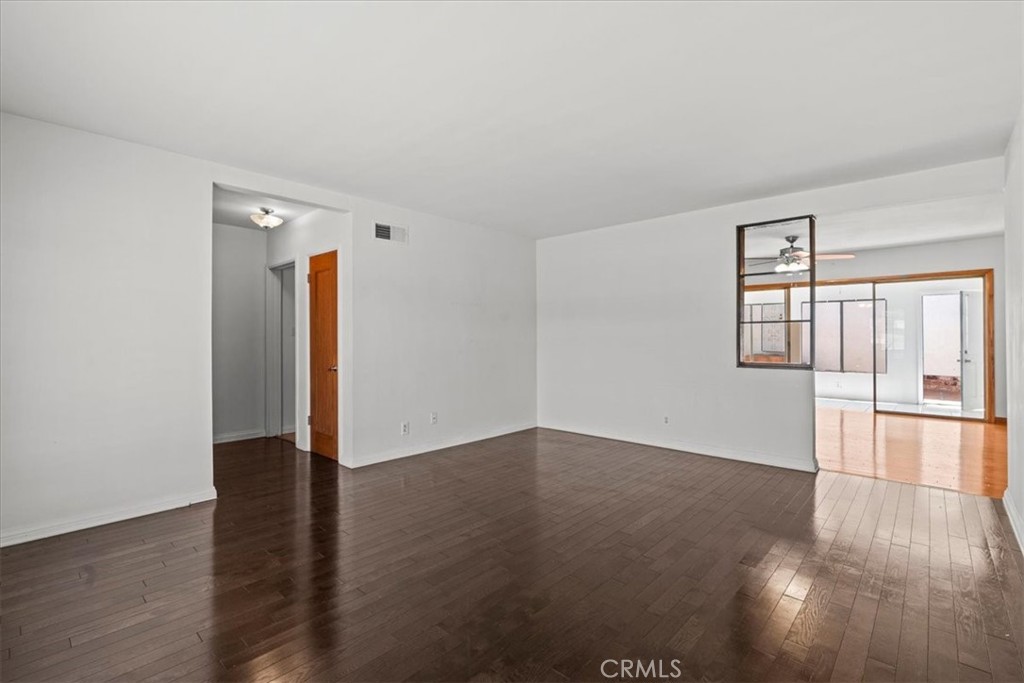 MLS #DW25180215 image #37