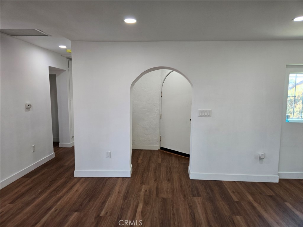 MLS #DW25180655 image #11