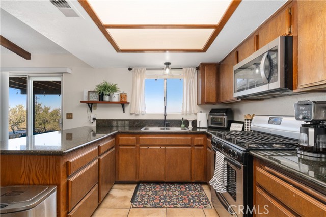 MLS #DW25181381 image #9