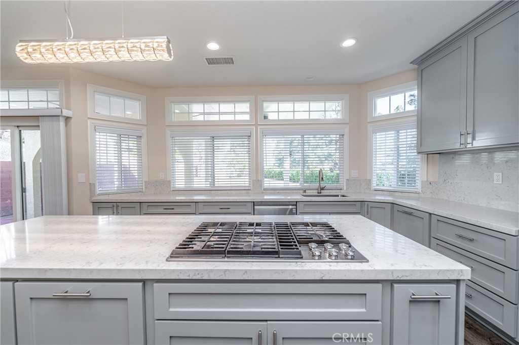 MLS #DW25181970 image #11