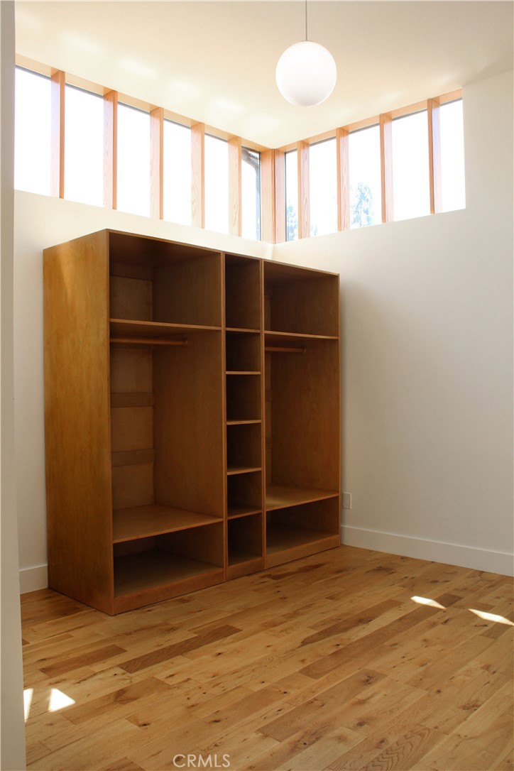 MLS #DW25184100 image #9