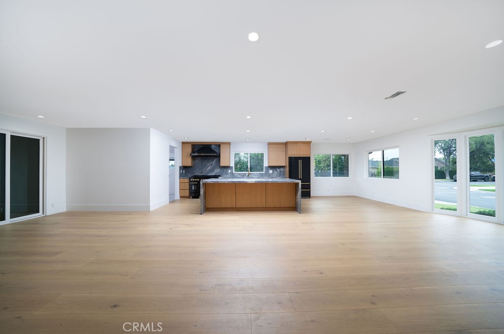 MLS #DW25186812 image #11