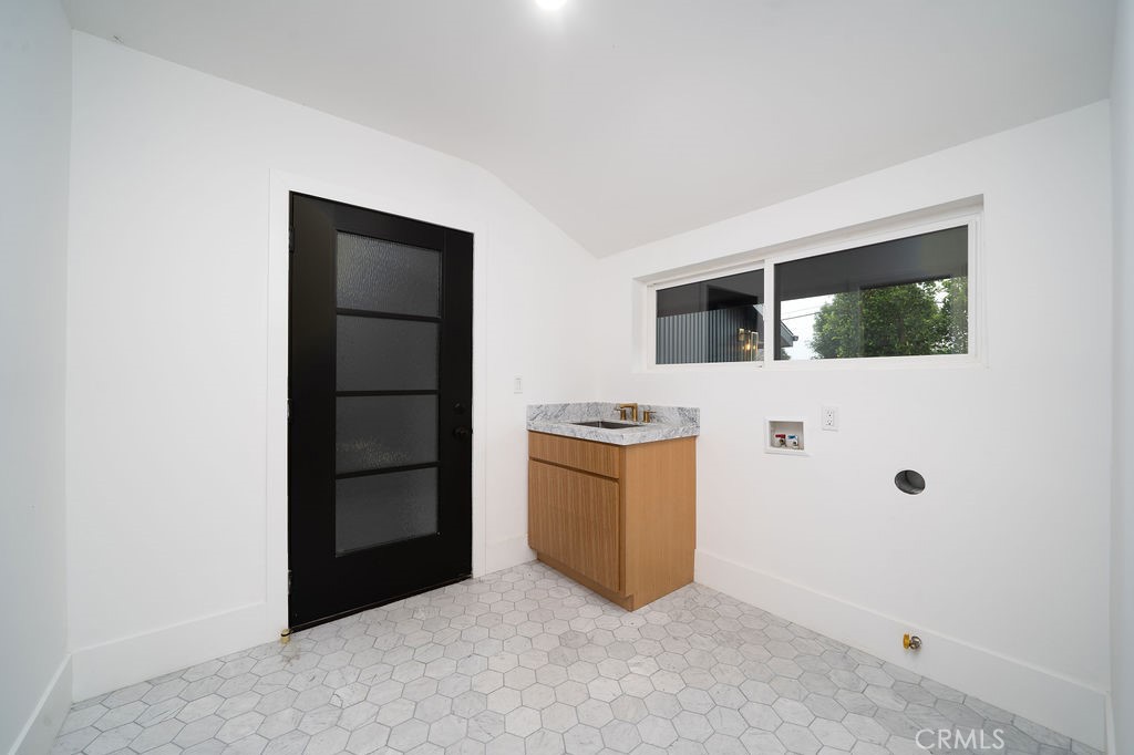 MLS #DW25186812 image #13