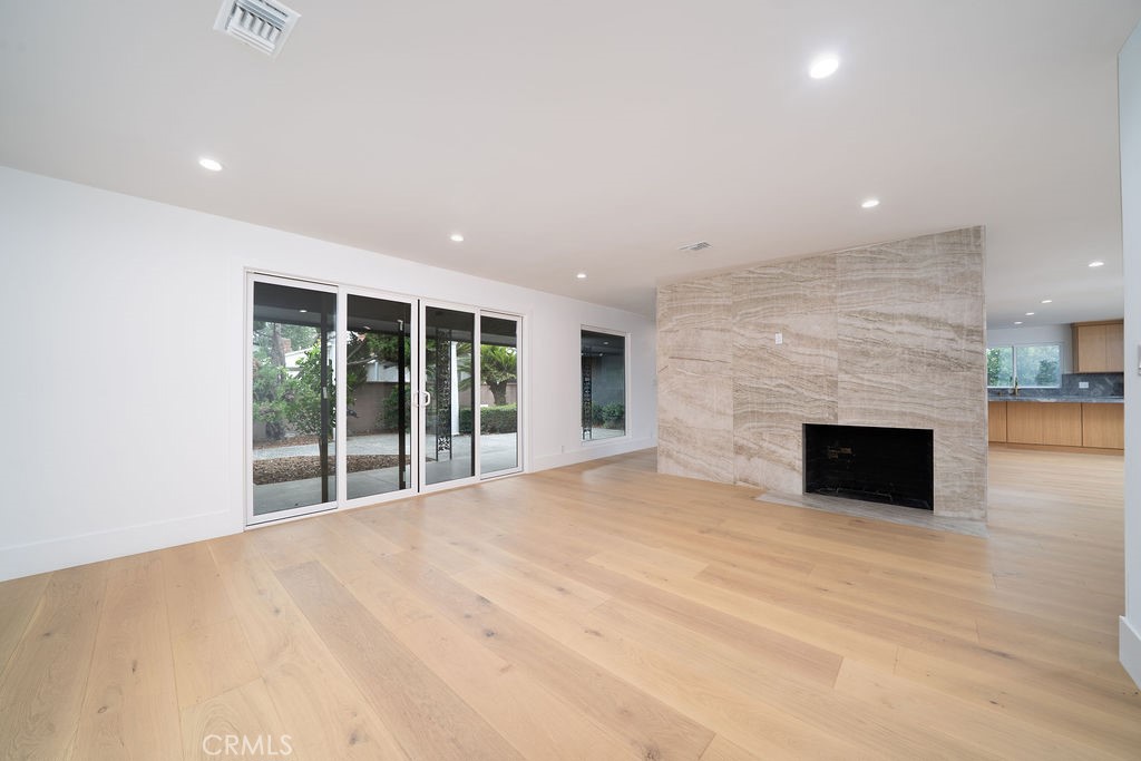 MLS #DW25186812 image #15