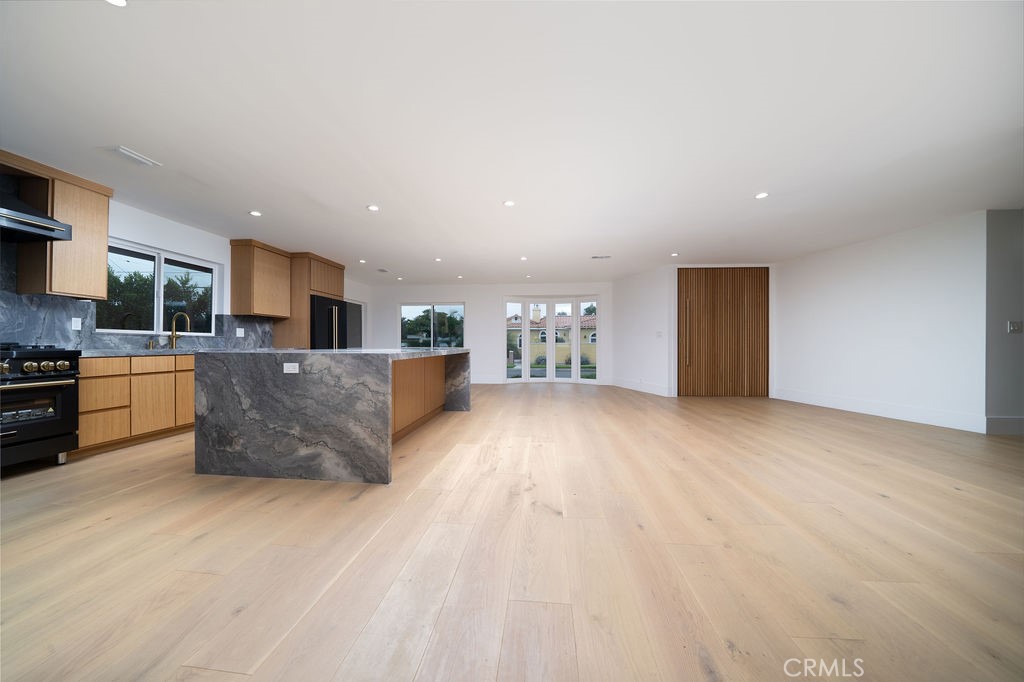 MLS #DW25186812 image #6