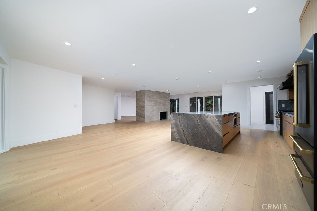 MLS #DW25186812 image #8