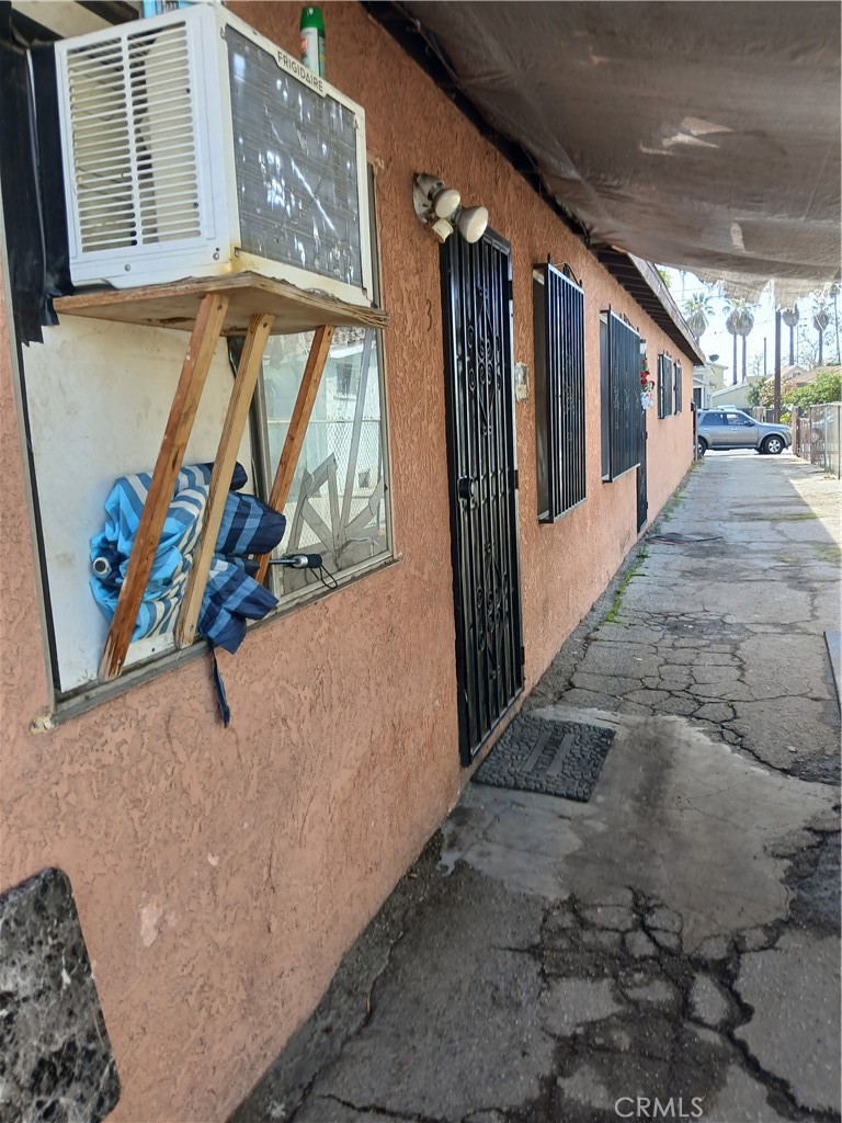 MLS #DW25188617 image #1