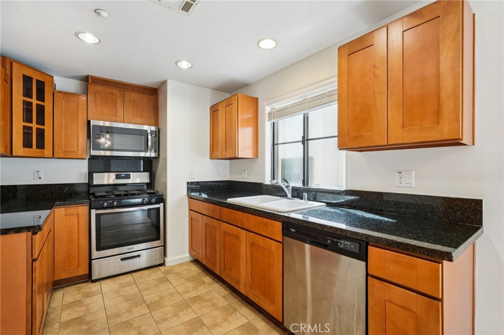 MLS #DW25189109 image #12