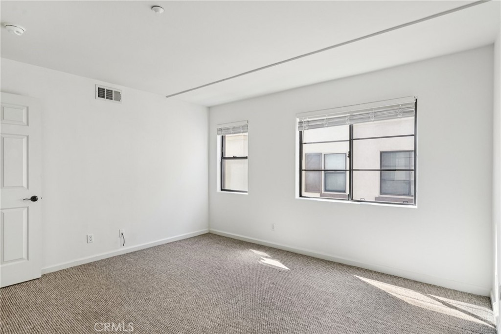 MLS #DW25189109 image #23