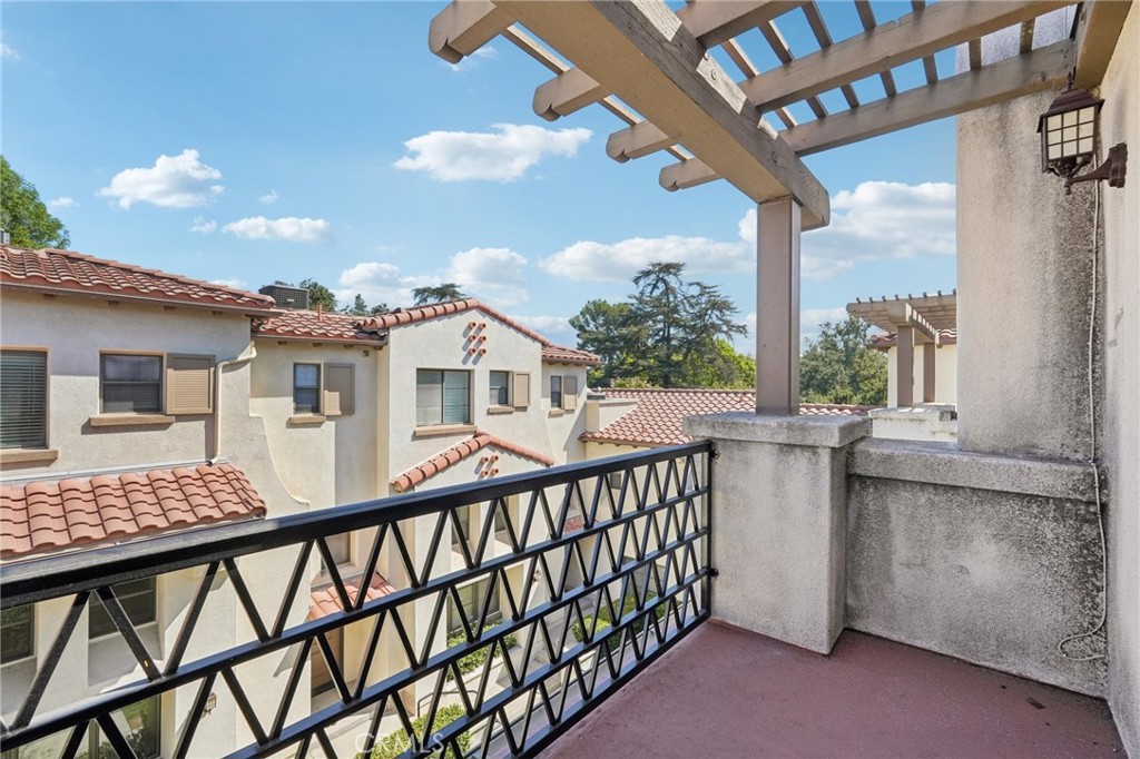 MLS #DW25189109 image #34