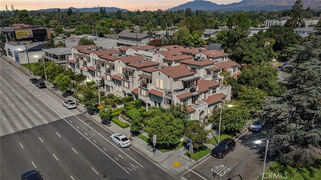 MLS #DW25189109 image #45