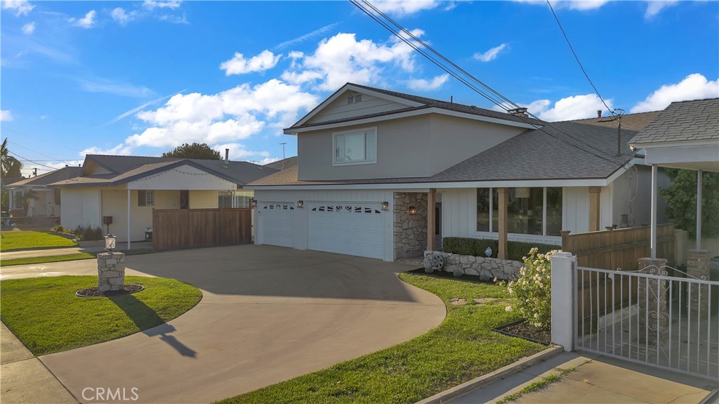 MLS #DW25192349 image #1