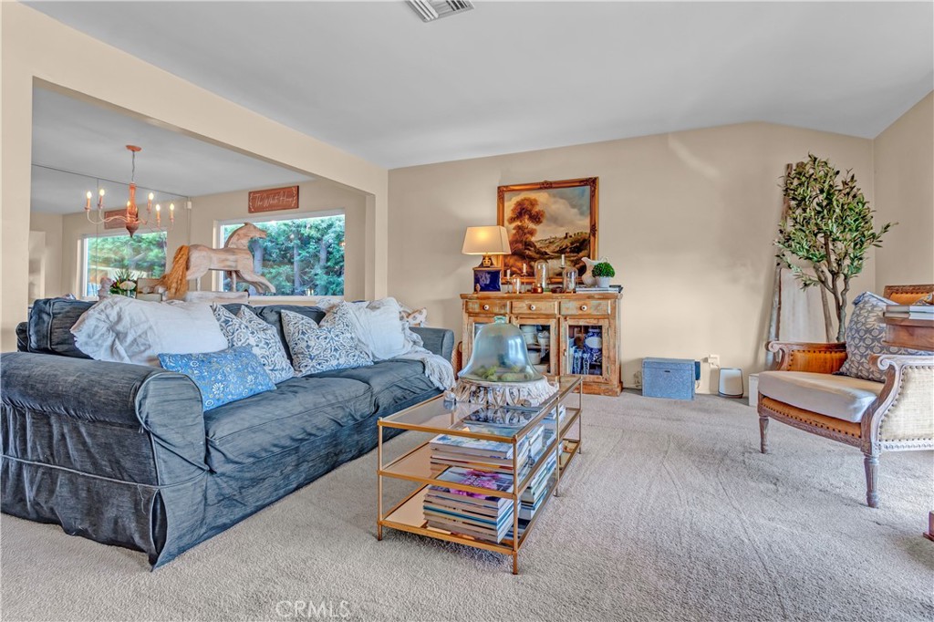 MLS #DW25192349 image #4