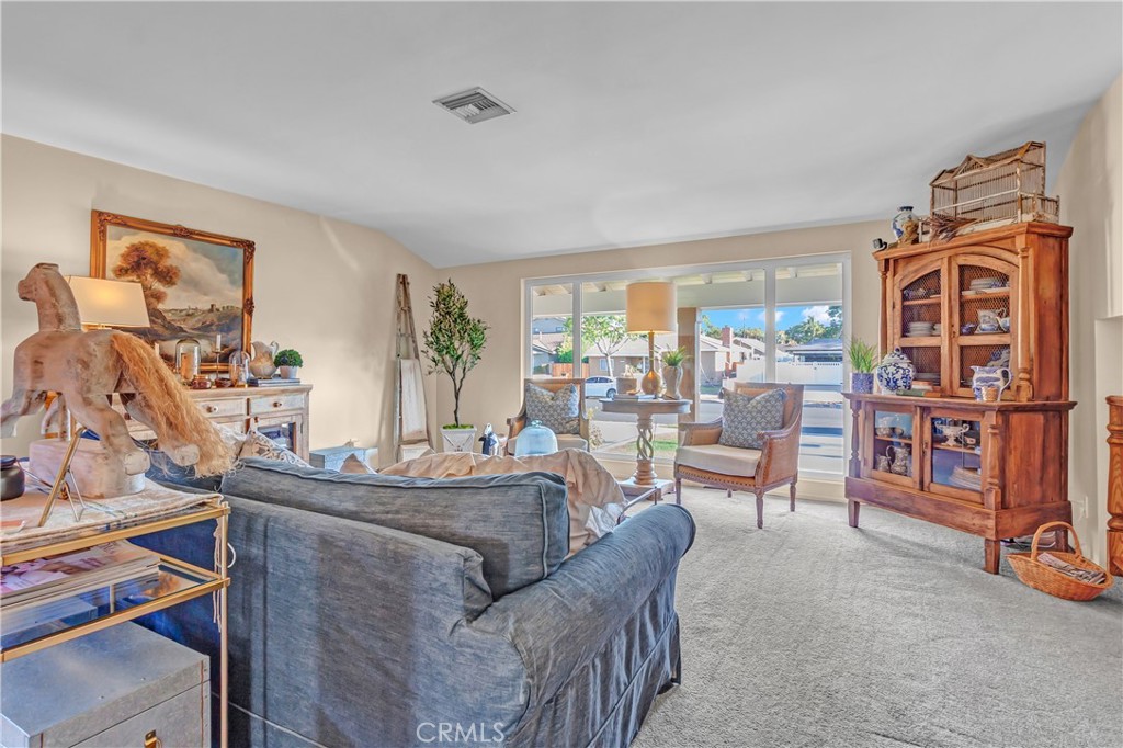 MLS #DW25192349 image #6