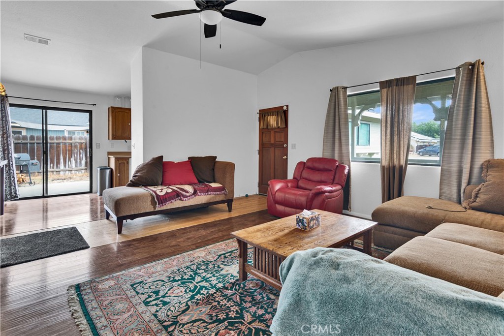 MLS #DW25192575 image #3