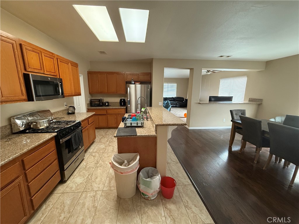 MLS #DW25194761 image #14