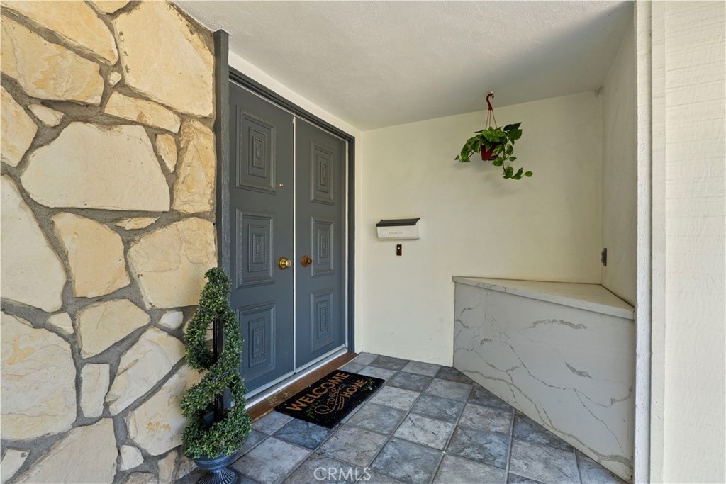 MLS #DW25194847 image #2