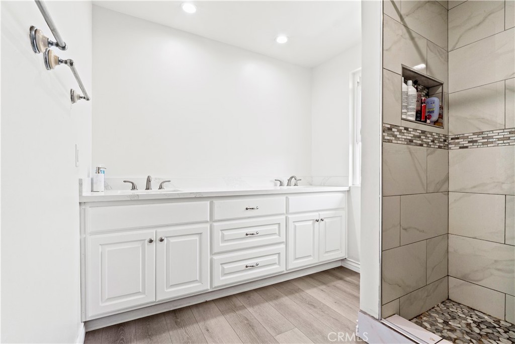 MLS #DW25194847 image #30