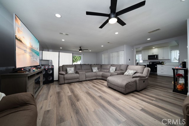 MLS #DW25195879 image #3